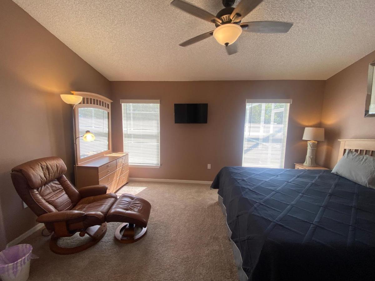 3 Bedroom Villa With Poolside Cinema And Games Room Close To Theme Parks Sleeps 6 Plus 2 Orlando Bagian luar foto